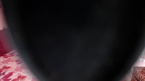 Sanya Madrigal online show from December 2, 2025, 4:13 pm