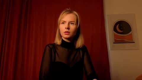 Eva online show from December 22, 2025, 12:02 pm