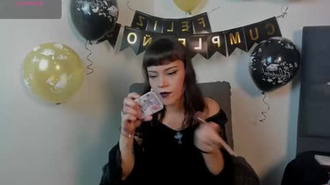 seijacu  online show from December 17, 2025, 6:03 pm