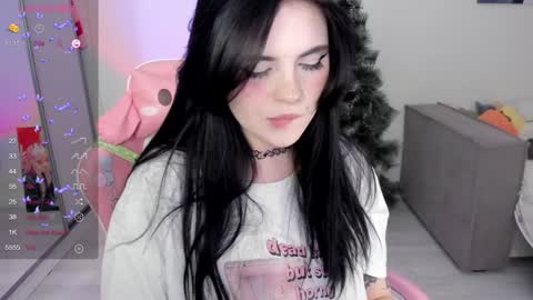 Snapshot of selena___cute chatting on December 27, 2024, 8:24 am Selena online show from December 27, 2024, 8:24 am