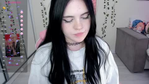 Snapshot of selena___cute chatting on February 3, 2025, 8:13 am Selena online show from February 3, 2025, 8:13 am