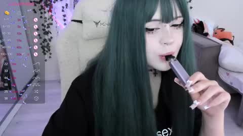 Snapshot of selena___cute chatting on September 24, 2025, 5:11 am Selena online show from September 24, 2025, 5:11 am