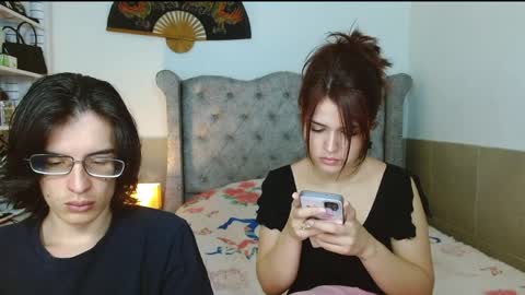 Snapshot of selena_and_andress chatting on April 1, 2026, 3:40 am Selena Andress online show from April 1, 2026, 3:40 am