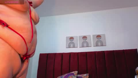 Selena online show from September 14, 2025, 12:26 pm