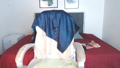 Snapshot of selena_hotmilf chatting on May 25, 2026, 5:41 pm Selena online show from May 25, 2026, 5:41 pm