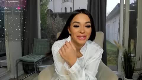 Snapshot of selena_reeves chatting on February 2, 2025, 7:20 am Selena online show from February 2, 2025, 7:20 am