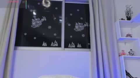 selenafox online show from November 13, 2025, 1:59 am