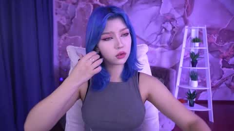 selenairis online show from November 23, 2025, 1:27 am