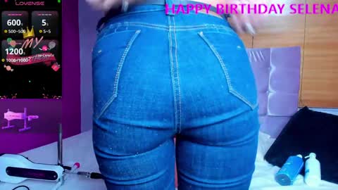 Selena online show from February 1, 2025, 6:51 pm