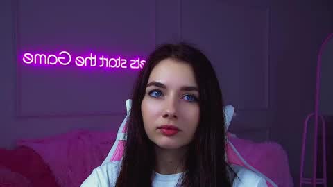 Snapshot of selenaponces chatting on November 12, 2025, 12:05 pm Selena online show from November 12, 2025, 12:05 pm