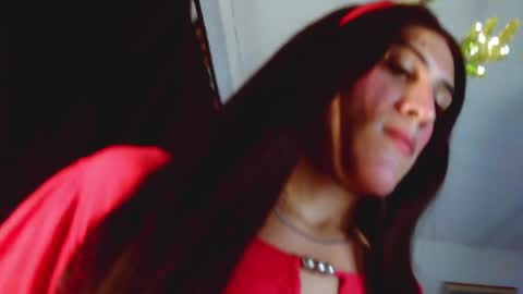 Snapshot of selene_fortuna chatting on December 11, 2024, 7:09 am Selene Fortuna online show from December 11, 2024, 7:09 am