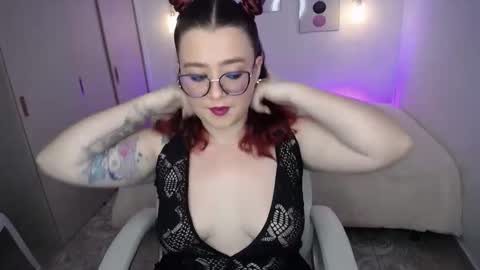 selene_rouse_ online show from November 29, 2025, 9:51 pm