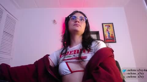Snapshot of selene_s3xy chatting on March 29, 2026, 5:02 pm selene_s3xy online show from March 29, 2026, 5:02 pm