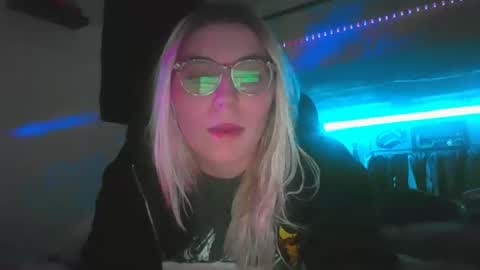 Selene online show from January 7, 2025, 2:10 am