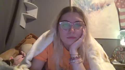 Selene online show from January 20, 2025, 9:24 am