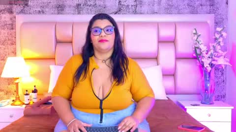 Selenna Cooper online show from February 28, 2026, 11:44 am