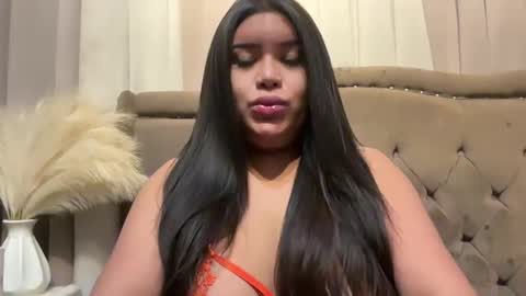 Kyla Yung online show from December 12, 2024, 8:36 am