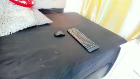 Seline  online show from January 5, 2026, 7:50 pm