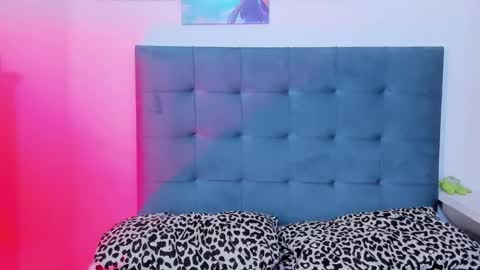 Selene online show from September 15, 2025, 11:05 pm