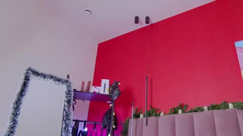 Nicole online show from December 27, 2024, 5:09 am