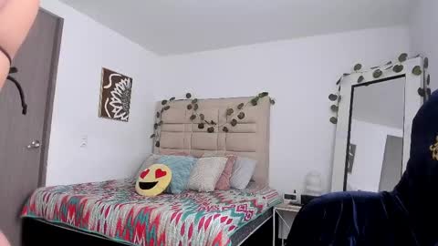 Selyn online show from October 20, 2025, 1:55 pm