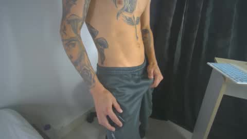 sem_alas online show from February 21, 2025, 9:54 pm