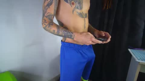 sem_alas online show from November 23, 2025, 5:40 am