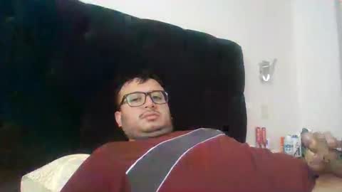 Snapshot of sementalpajero chatting on December 8, 2024, 10:30 am sementalpajero online show from December 8, 2024, 10:30 am