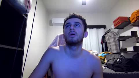 Snapshot of senitzzu chatting on November 17, 2025, 7:25 am PAJACONTROL online show from November 17, 2025, 7:25 am