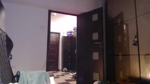 senorneby online show from February 9, 2026, 5:39 pm