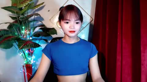 sensational_yeng online show from November 25, 2025, 5:02 pm