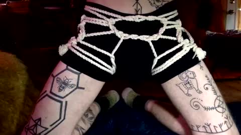 sensiswitch online show from January 12, 2025, 2:03 am