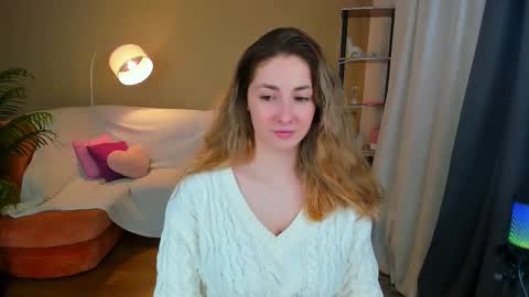 sensitiveheartt online show from November 4, 2025, 7:24 pm