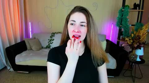 sensitiveheartt online show from November 22, 2025, 11:20 am