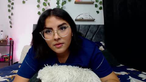 Camille and sophie online show from January 22, 2025, 5:59 am