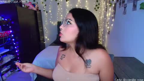 Camille and sophie online show from December 22, 2025, 10:29 pm