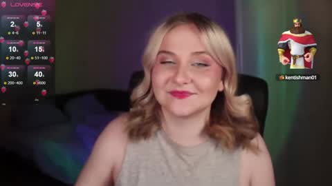 Snapshot of sensual_girrrl chatting on October 2, 2025, 7:43 pm Ilona online show from October 2, 2025, 7:43 pm