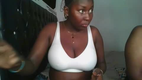 sensual_ria online show from April 6, 2026, 9:16 pm