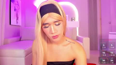 Snapshot of sensual_shanel chatting on June 19, 2026, 2:38 am sensual_shanel online show from June 19, 2026, 2:38 am