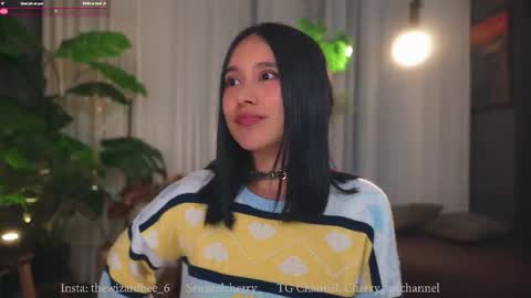 Maria- OF sensual bee online show from November 15, 2025, 1:03 am