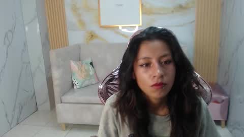 serabella_s online show from November 27, 2025, 3:58 pm