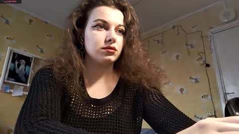 Snapshot of serafinayurick chatting on February 5, 2026, 9:14 am May online show from February 5, 2026, 9:14 am