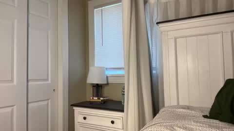 Seraphina online show from April 8, 2026, 2:06 pm