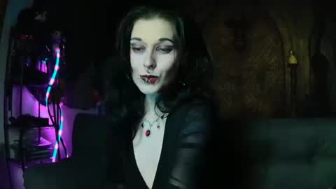 Seraphin Munster online show from September 26, 2025, 11:31 pm