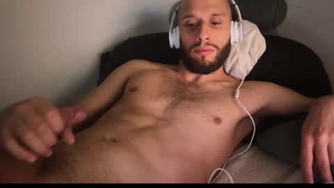 serebob4 online show from February 7, 2026, 5:11 am