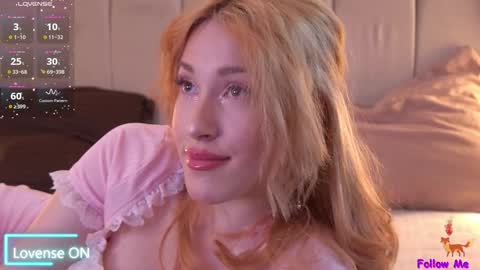 Snapshot of serena_bennet chatting on January 8, 2025, 9:42 am Serena online show from January 8, 2025, 9:42 am