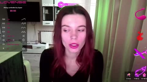 serenamilss online show from February 19, 2025, 7:06 am