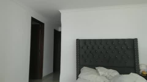 sararoussee online show from February 25, 2026, 9:02 pm