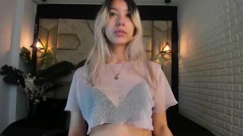 Serene online show from April 16, 2026, 12:50 pm