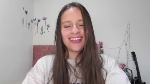 Snapshot of serenity_crystal chatting on January 23, 2025, 10:54 pm serenity_crystal online show from January 23, 2025, 10:54 pm